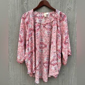 Francesca’s Colorful Paisley Sheer Kimono Size Medium
